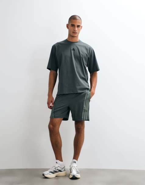 adidas Training D4T shorts with 3 stripes in ivy - view 1