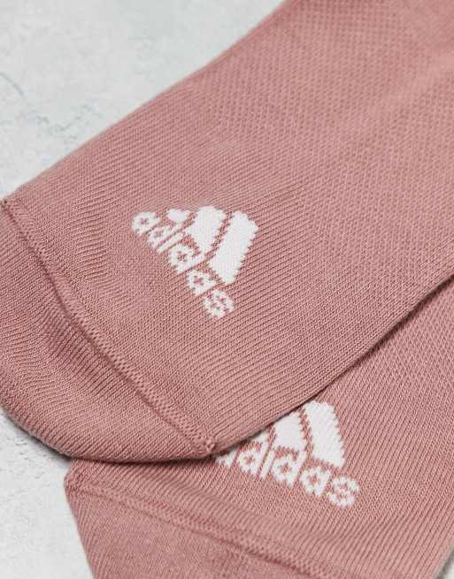 adidas Training – Essential – 3er-Pack mittelhohe Socken in Weiß und Ton mit den 3 Streifen, 3 von 3