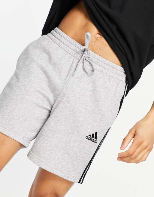 Pantaloncini adidas felpati hotsell