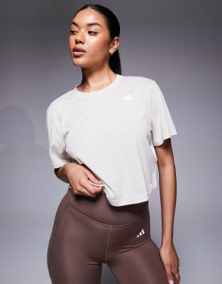 adidas - Training Essentials - Cropped T-shirt in beige - view 1