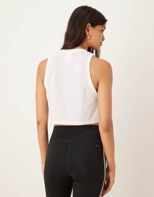 adidas Training – Essentials – Kastiges Trägertop in Weiß, 3 von 4