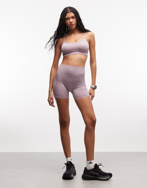 adidas Training - Essentials - Short moulant 4 pouces - Figue, 2 de 5