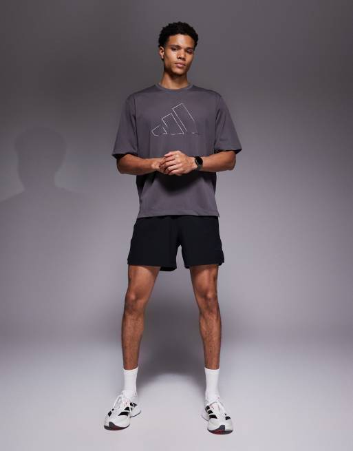 adidas Training – Essentials – Szary T-shirt z nadrukiem na piersi, 2 z 5
