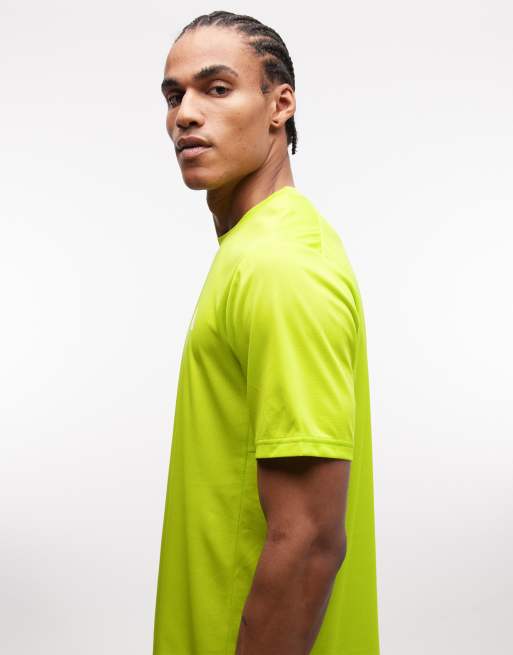 adidas Training Essentials t-shirt a 3 strisce verde, 5 di 5