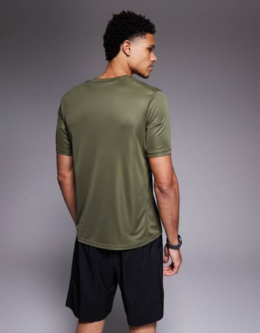 adidas Training Essentials T-shirt i olivengrøn, 3 af 5