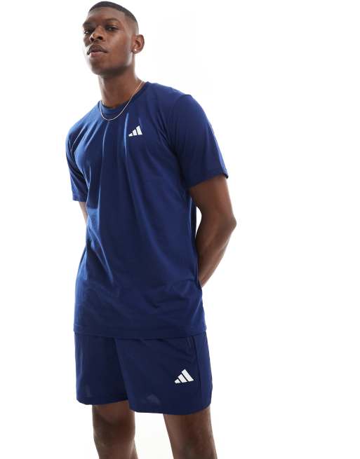 adidas - Training Essentials - T-shirt in blauw