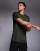 Thumbnail 1 van 5
