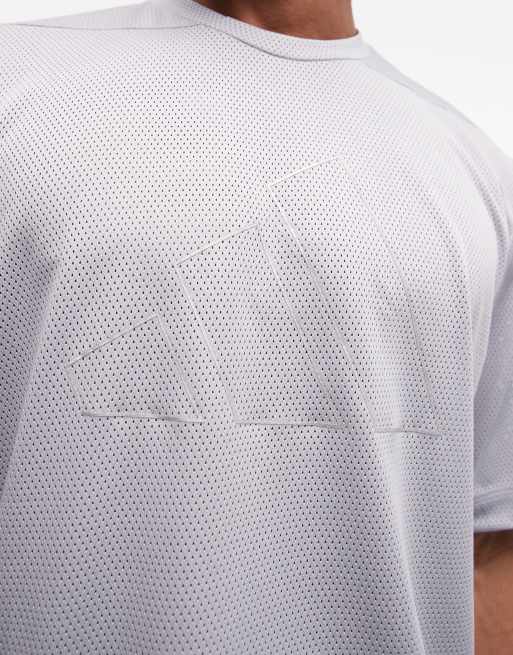 adidas Training - Essentials - T-shirt van mesh in grijs, 2 van 5
