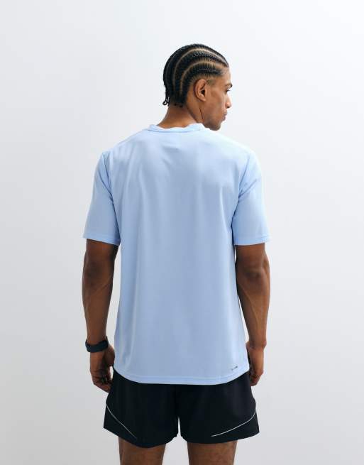 adidas Training Essentials T-shirt w jasnoniebieskim kolorze, 5 z 5