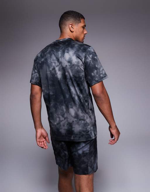 adidas Training essentials t-shirt with grey and black print, 4 of 4
