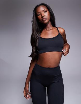 adidas Training - Gestrickter Sport-BH in Schwarz mit leichter Stützkraft