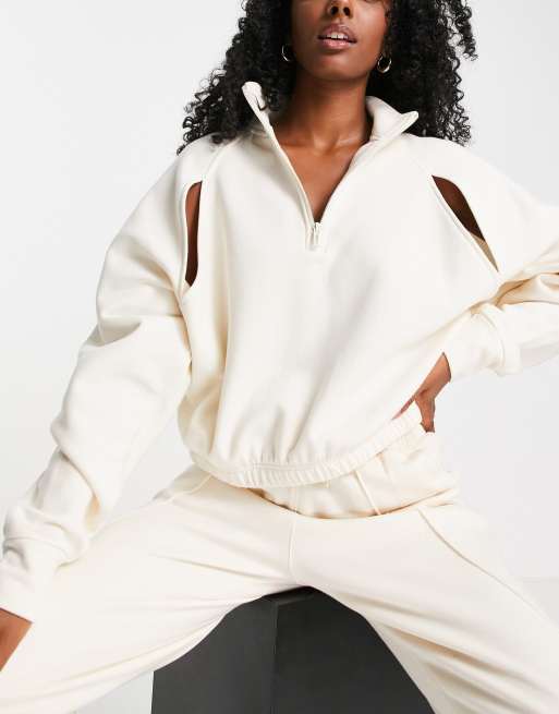 adidas Training - Hyperglam - Cremefarvet cropped fleece med 1/2 lynlås