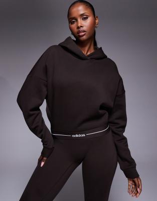 adidas Training - Hyperglam - Kapuzenpullover in Kaffeebraun mit linearem Logo-Brown