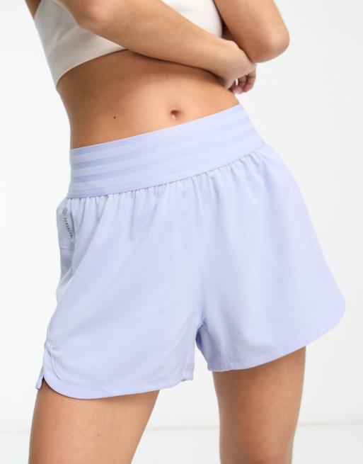 adidas Training – Hyperglam – Pacer-Shorts in Hellblau mit Netzstoff-Details
