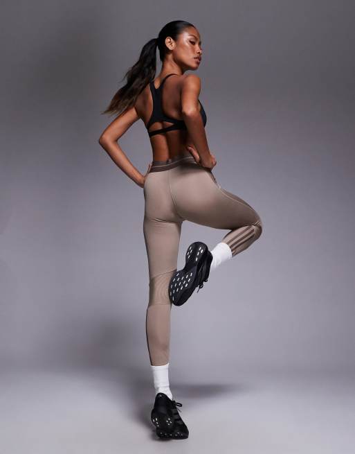 adidas Training – Hyperglam – Pełnej długości prążkowane legginsy w kredowobrązowym kolorze, 2 z 5