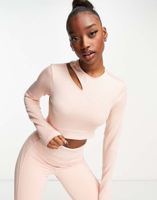 adidas – Training – Hyperglam – Rosa crop top med långa ärmar och utskuren detalj