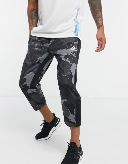 adidas Training Joggers mimetici grigi ASOS