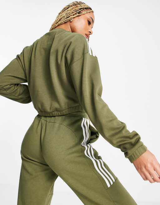 adidas Training – Krótka bluza z trzema paskami w kolorze khaki, 2 z 4