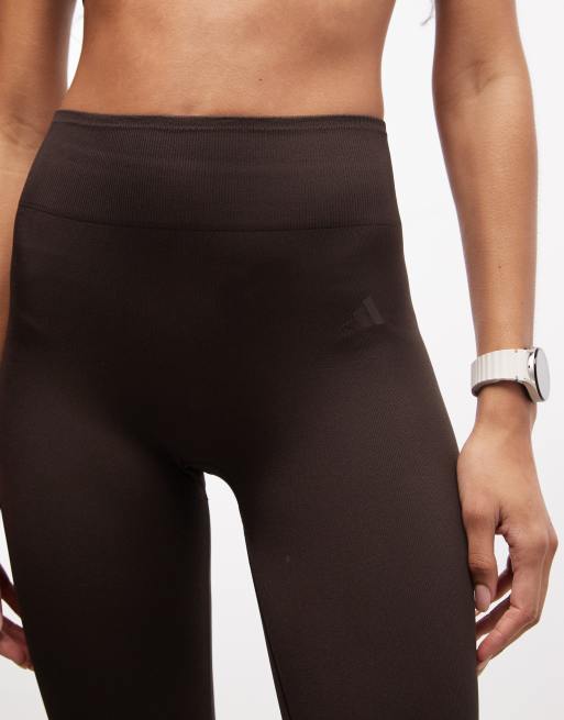 adidas Training – Lange, gestrickte Leggings in Braun, 5 von 5