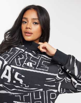 adidas Training - Marinblå sweatshirt i kort modell med hög krage 