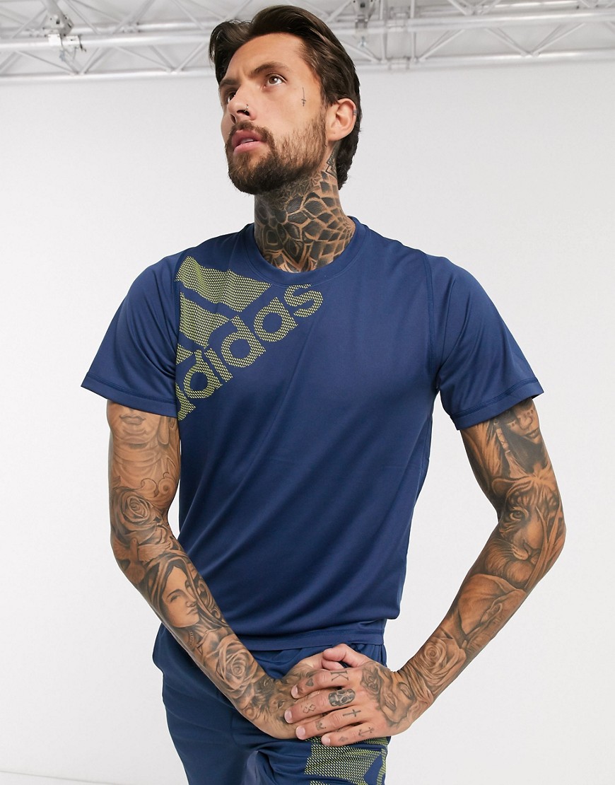 adidas – Training – Marinblå t-shirt med logga
