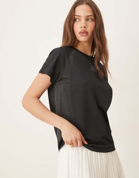 adidas - Training - Naadloos T-shirt in zwart - view 1