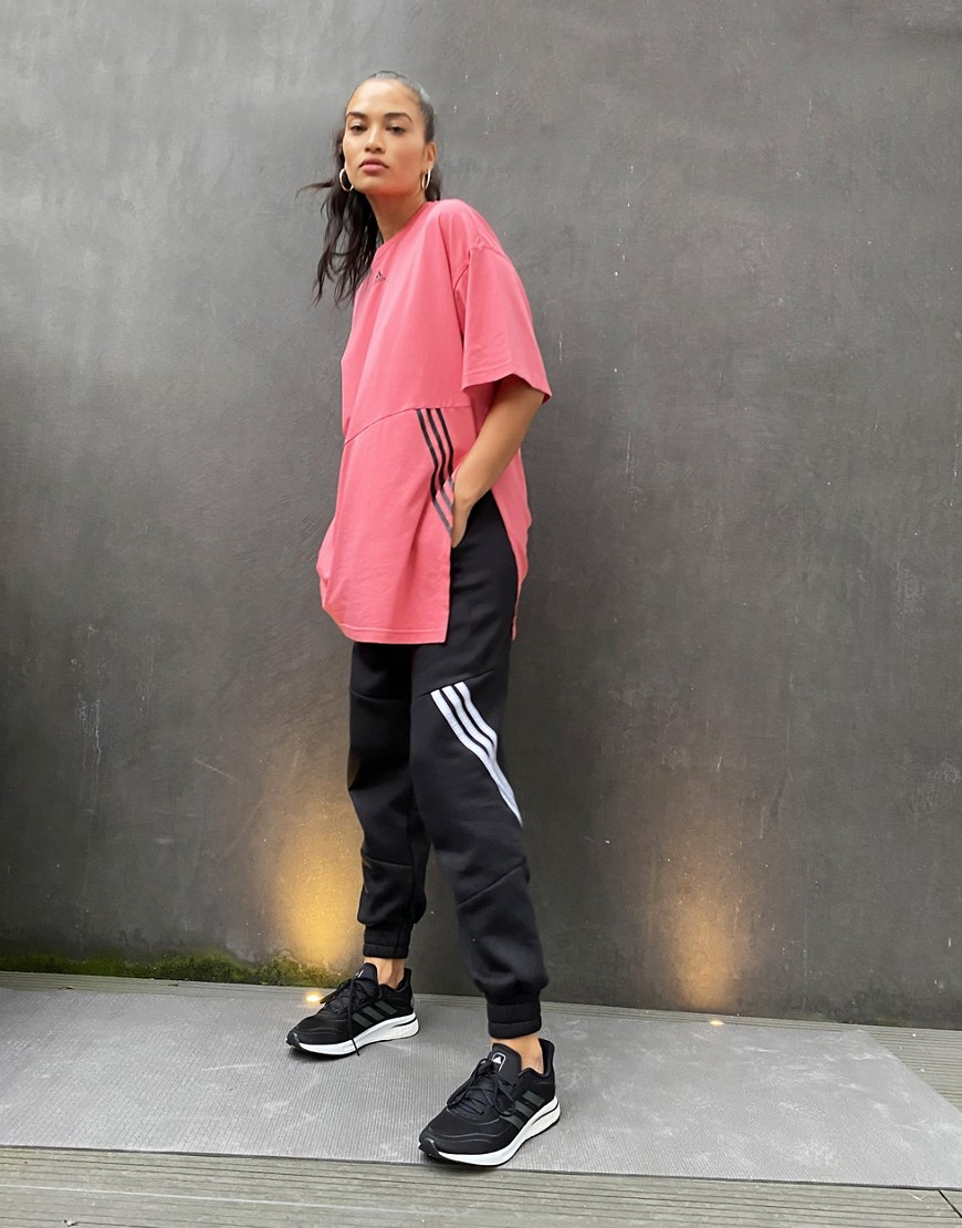 adidas - Training - Oversized T-shirt met 3-Stripes in roze