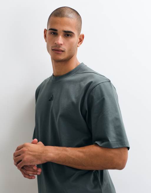 adidas Training oversized T-shirt met print op de achterkant in groen, 4 van 5