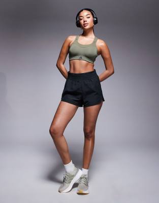 adidas Training - Pacer - Shorts in Schwarz mit hohem Bund, 3 Zoll