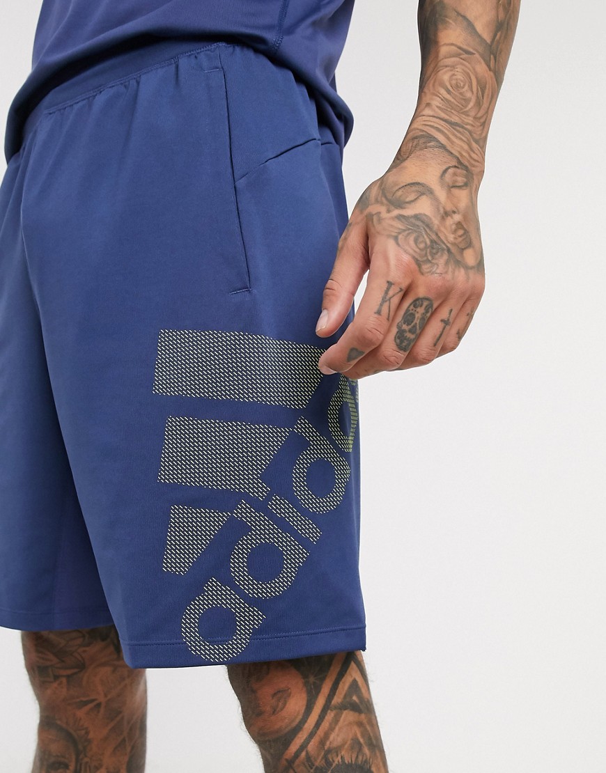 Adidas Training - Pantaloncini blu navy con logo