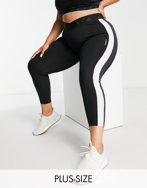 adidas Training Plus - Techfit - Legging met hoge taille en kleurvlakken in zwart en wit