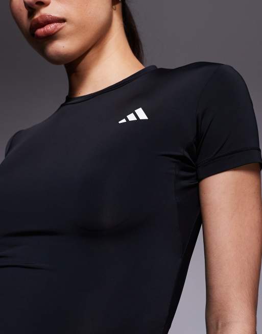 adidas Training – Power Essentials – Knapp geschnittenes T-Shirt in Schwarz, 4 von 4