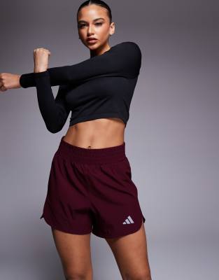 adidas Training - Racer Pacer - Shorts in Burgunderrot