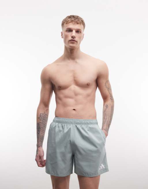 adidas Training – Salviagröna och vita badshorts, 5 tum, 2 av 5