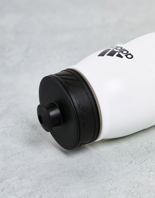 https://images.asos-media.com/products/adidas-training-stadium-750-water-bottle-in-white/201265381-3?$n_640w$&wid=513&fit=constrain