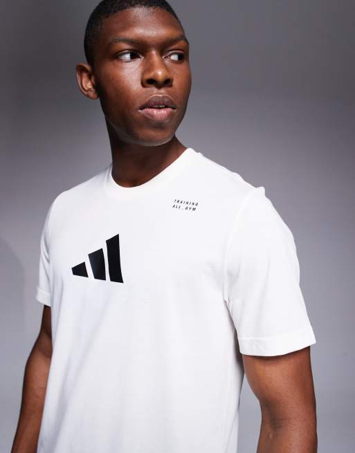 adidas Training T-shirt bianca con grafica ASOS