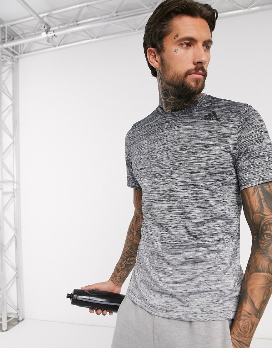 Adidas Training - T-shirt nera sfumata-Nero