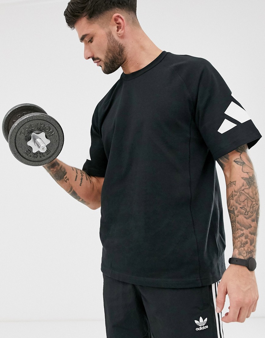 adidas - Training - T-shirt van zwaar katoen in zwart