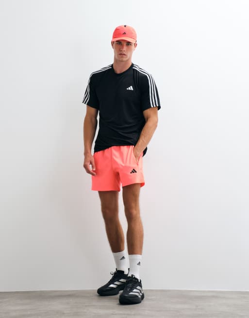 adidas Training Tech essentials geweven short in rood, 2 van 5