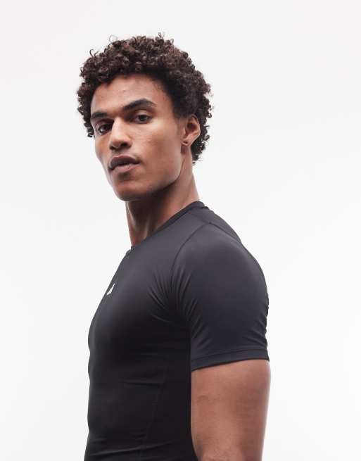 adidas Training – Tech Fit – Baselayer-T-Shirt in Schwarz, 5 von 5