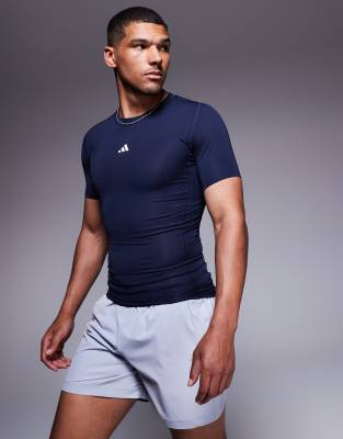 adidas Training - Tech Fit - T-shirt de sous-vêtement - Bleu marine