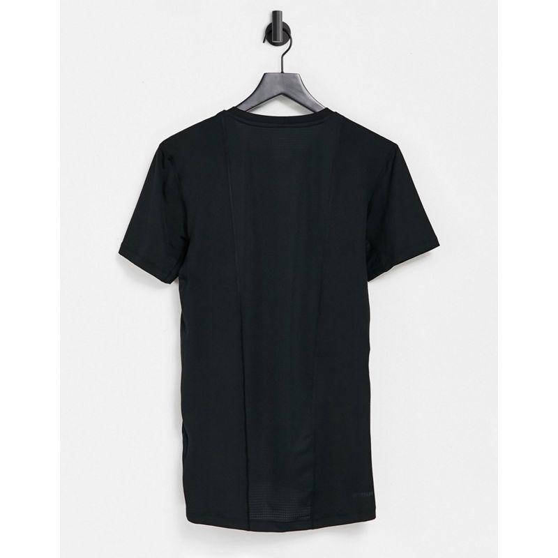 UZLvC Palestra e allenamento adidas Training - Tech Fit - T-shirt nera con logo sul petto