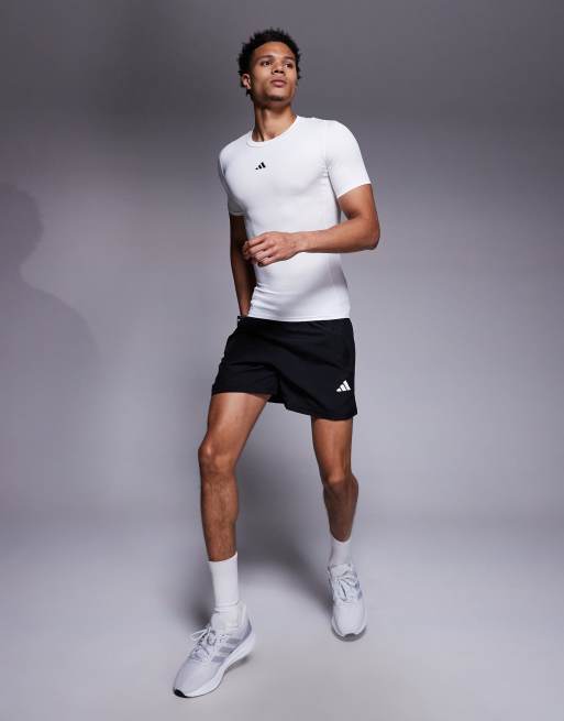 adidas - Training Techfit - Hvid t-shirt, 2 af 5