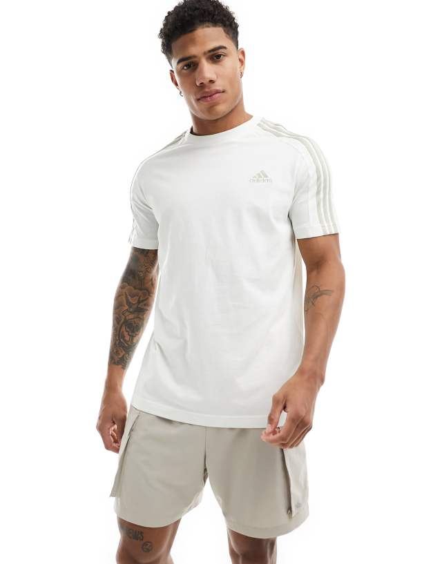 adidas performance - adidas Training three stripe t-shirt in off white