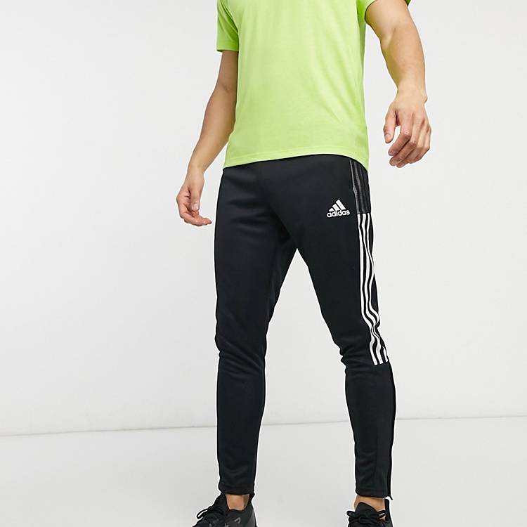 Goma tratar con Golpeteo adidas Training Tiro 3-Stripes sweatpants in black | ASOS
