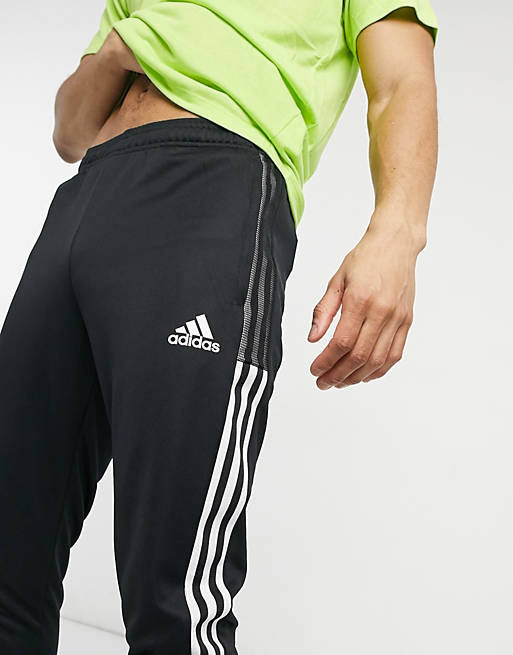 Goma tratar con Golpeteo adidas Training Tiro 3-Stripes sweatpants in black | ASOS
