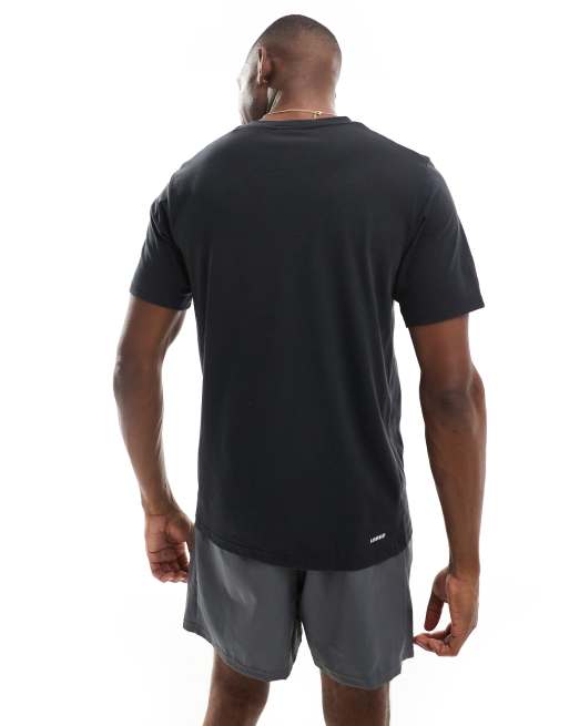 adidas - Training Train Essentials - T-shirt nera, 3 di 4