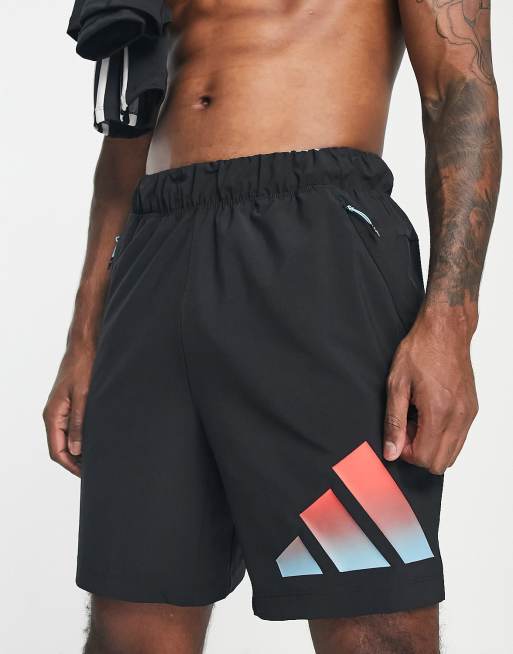 adidas Training – Train Icons – Czarne szorty o długości 7 cali z logo z 3 gradientowymi paskami