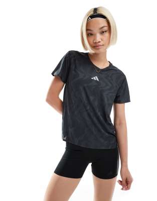adidas Training - Ultimate - T-Shirt in Schwarz mit Print
