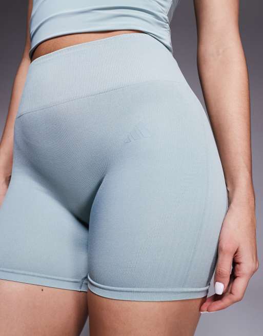 adidas – Training – Workout Essentials – Salviagröna, stickade shorts, 4 tum, 2 av 5